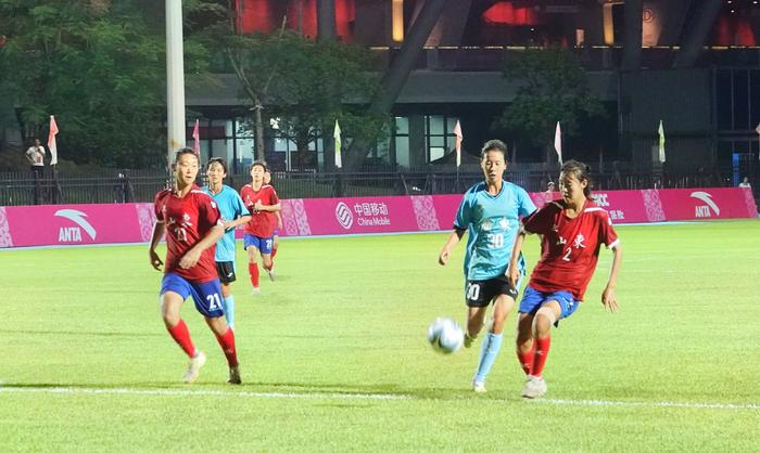 关于女足U18决赛今晚打响，孙兴慜转会风波再起的信息