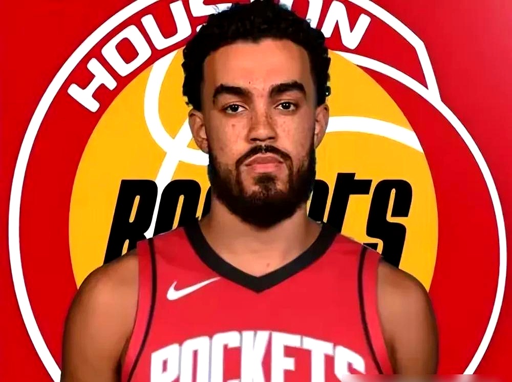 爱奇艺体育-关于詹姆斯-琼斯离开太阳出任NBA执行副总裁的信息