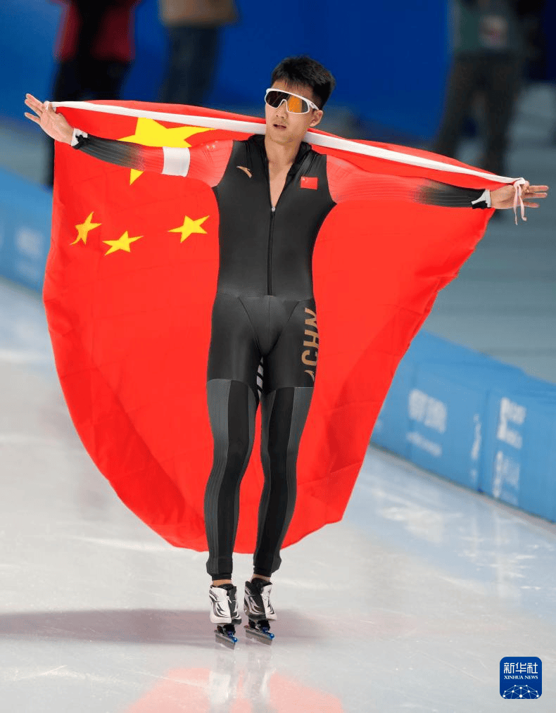 包含金银铜领取！运动员协力拼搏，实现卓越的词条